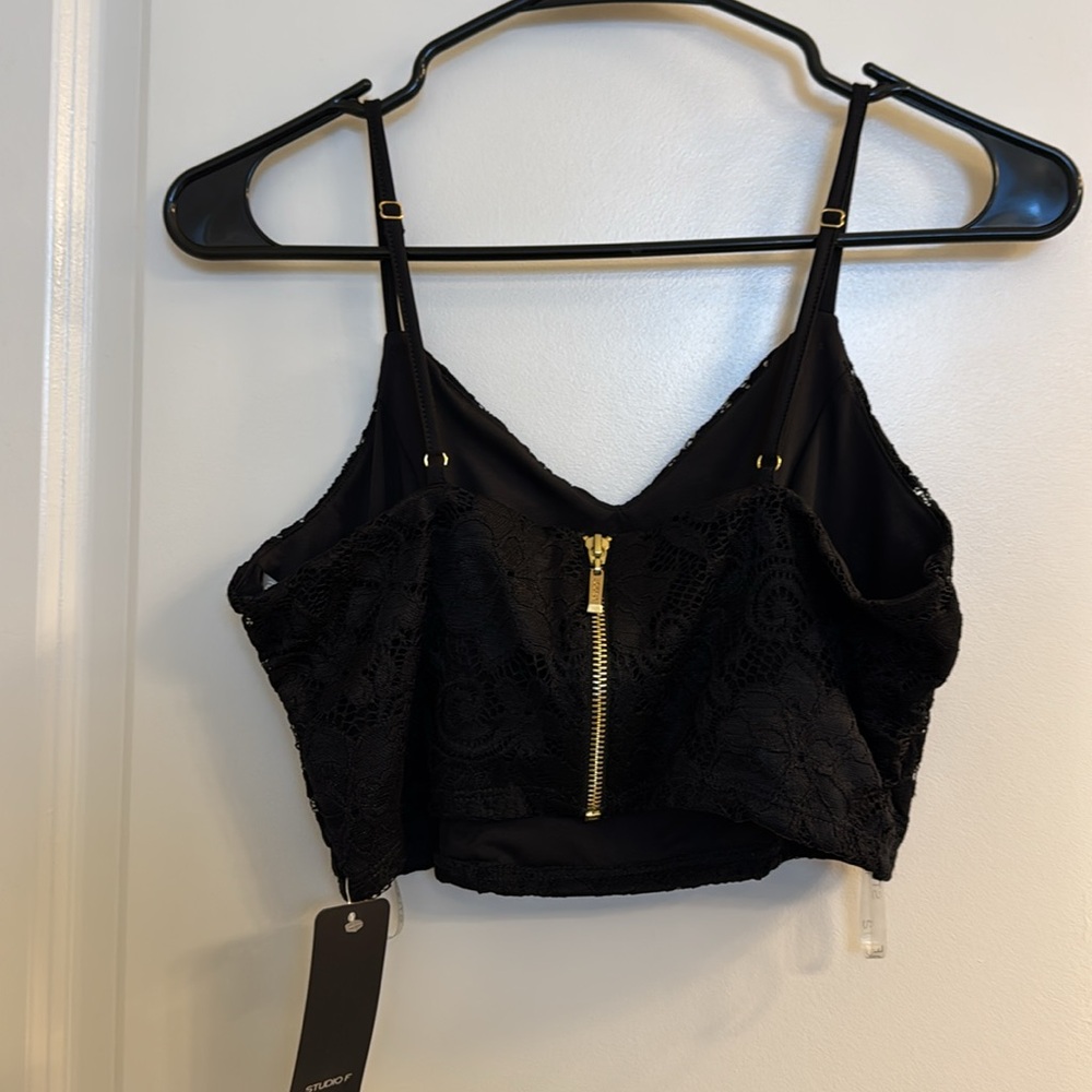 Cropped Blouse Tank Top - Picture 9 of 9